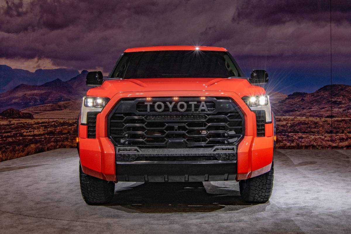 2022 Toyota Tundra Hybrid Specs, Price, MPG & Reviews