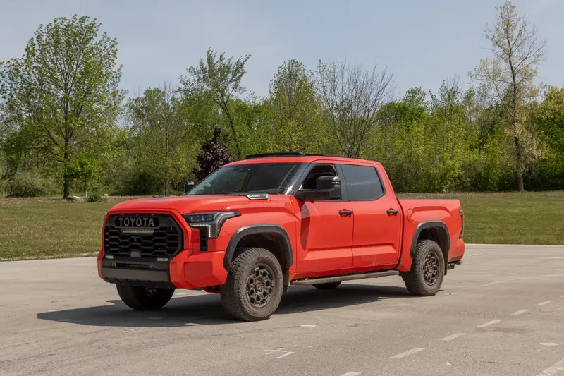 toyota-tundra-trd-pro-2023-01-exterior-front-angle