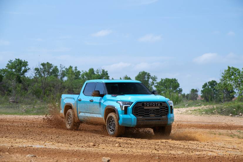 toyota-tundra-trd-pro-2026-exterior-oem-01
