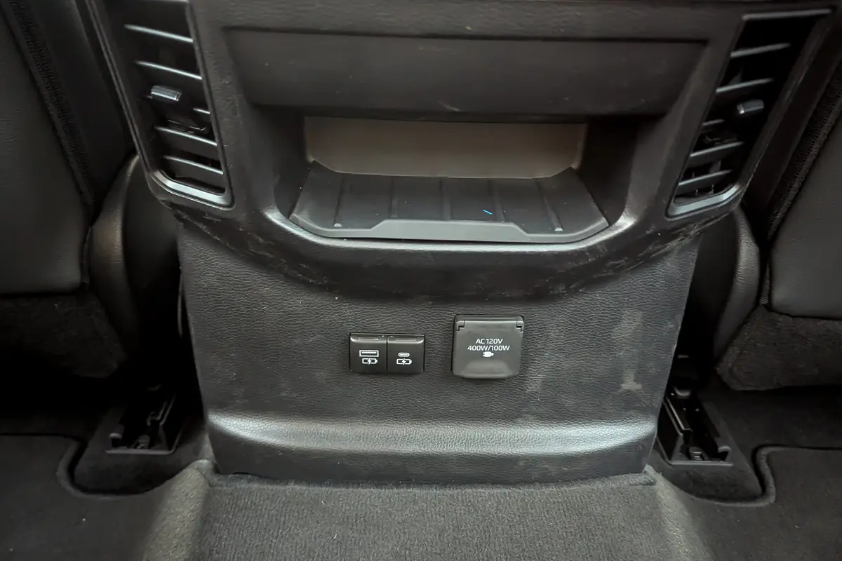toyota tundra trd rally 2025 29 interior backseat scaled jpg