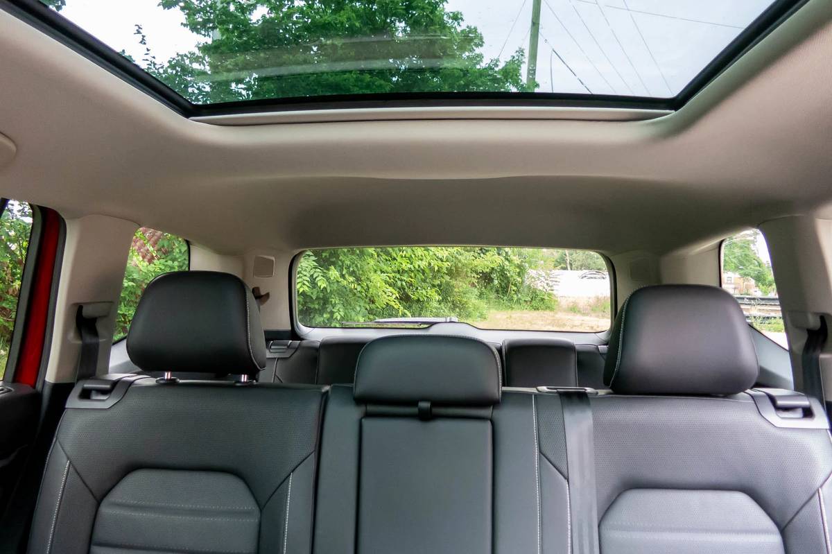 volkswagen atlas 2021 20 interior  visibility jpg