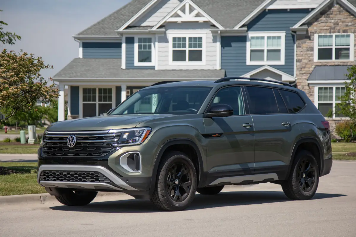 volkswagen atlas peak edition 2026 01 exterior front angle scaled jpg
