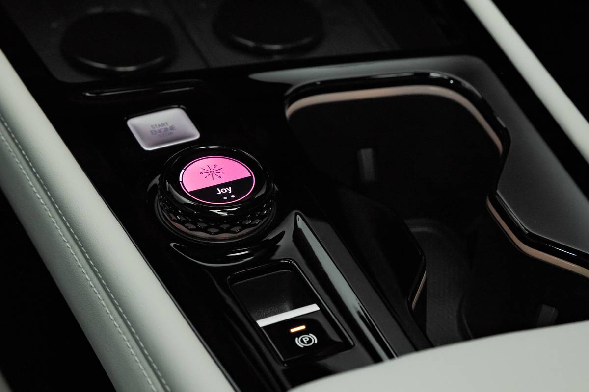 volkswagen atlas r line 2027 interior oem 06 jpg