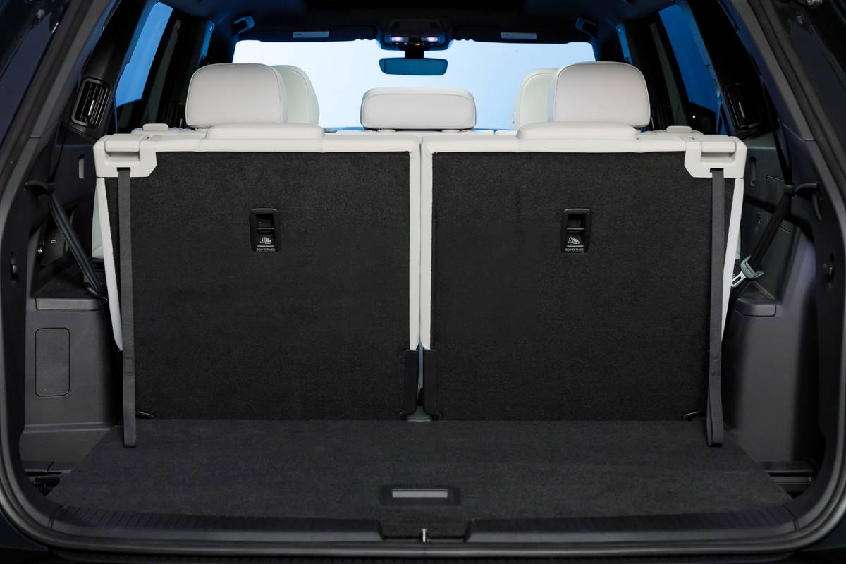 volkswagen atlas r line 2027 interior oem 07 jpg