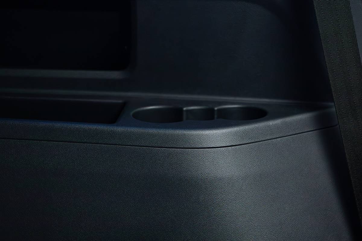 volkswagen atlas r line 2027 interior oem 18 jpg