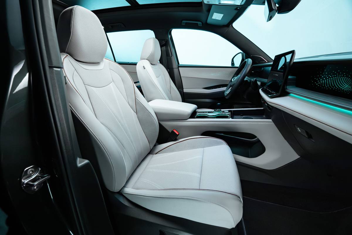 volkswagen atlas r line 2027 interior oem 19 jpg