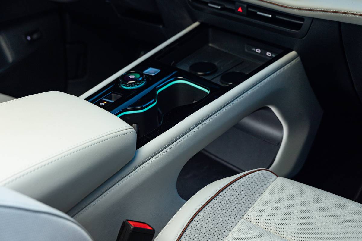 volkswagen atlas r line 2027 interior oem 24 jpg