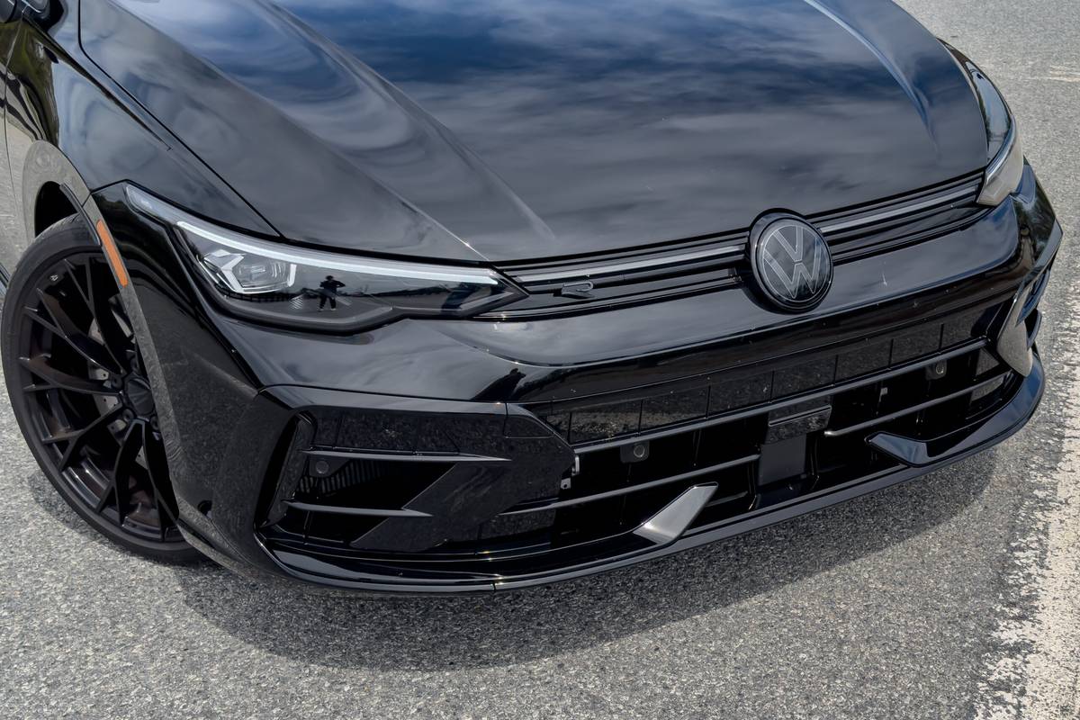 volkswagen golf r 2025 02 exterior front angle scaled jpg