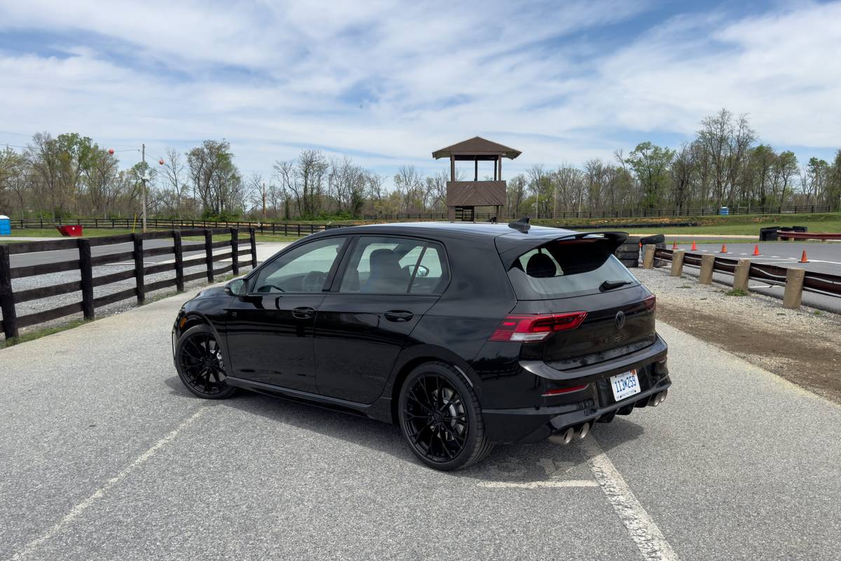 volkswagen golf r 2025 06 exterior rear angle black scaled jpg