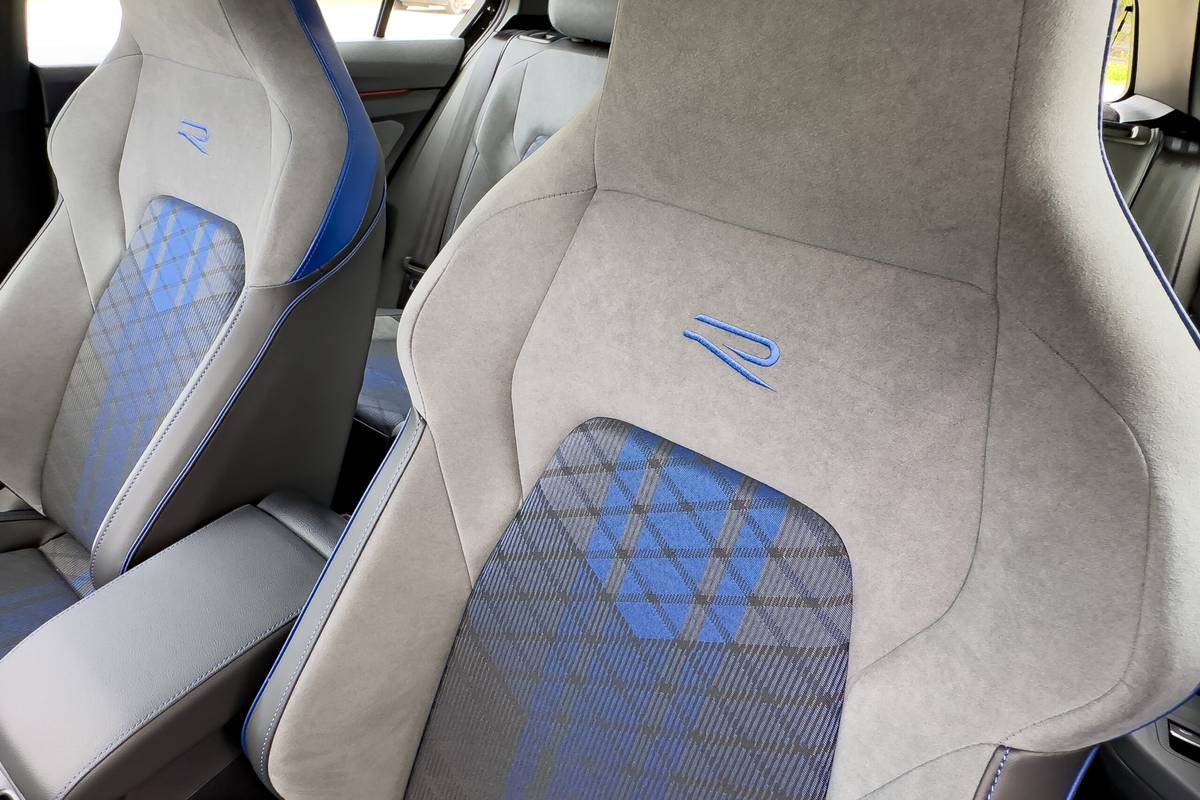volkswagen golf r 2025 14 interior front row seat scaled jpg