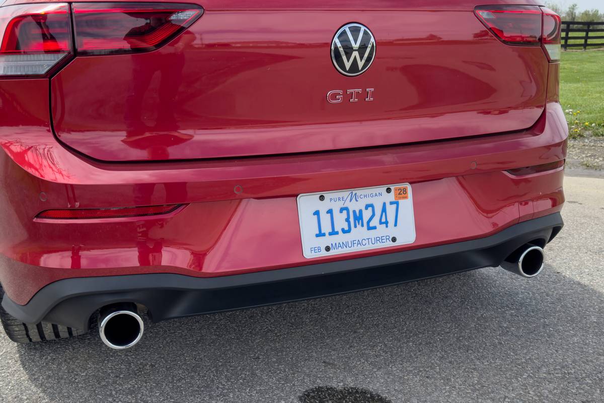 volkswagen gti 2025 08 exterior rear scaled jpg