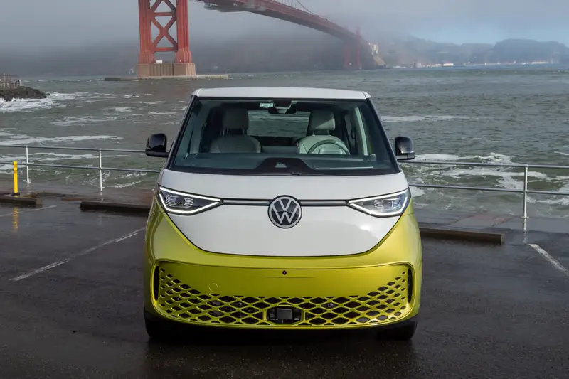 volkswagen-id-buzz-2025-02-exterior-front