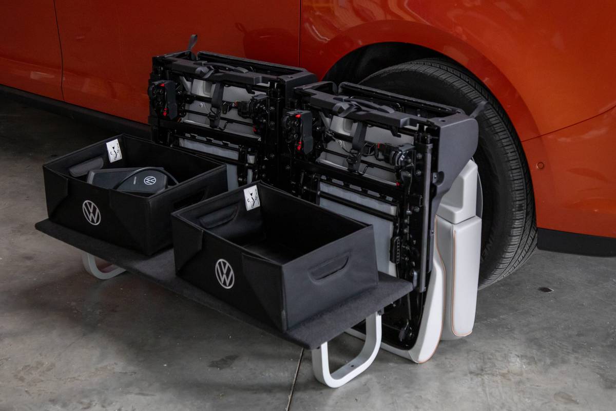volkswagen id buzz 2025 49 interior cargo unloaded scaled jpg
