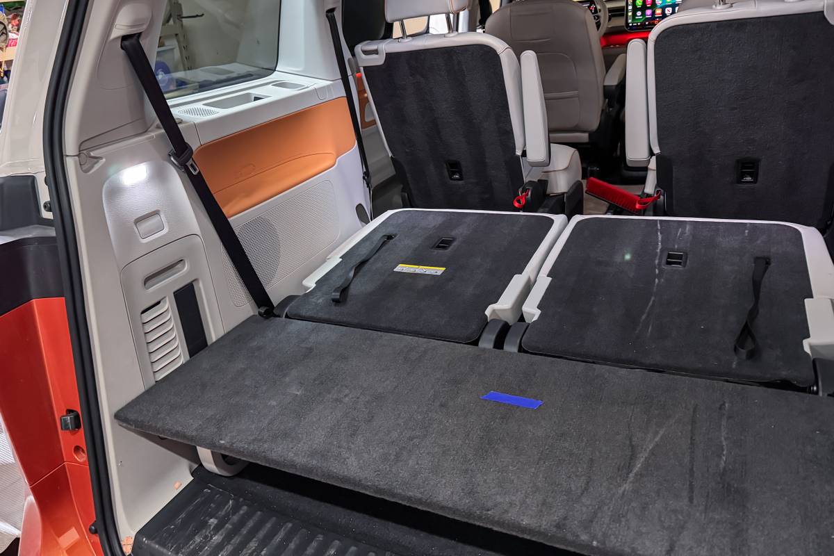 volkswagen id buzz pro s plus 2025 06 interior cargo jpg