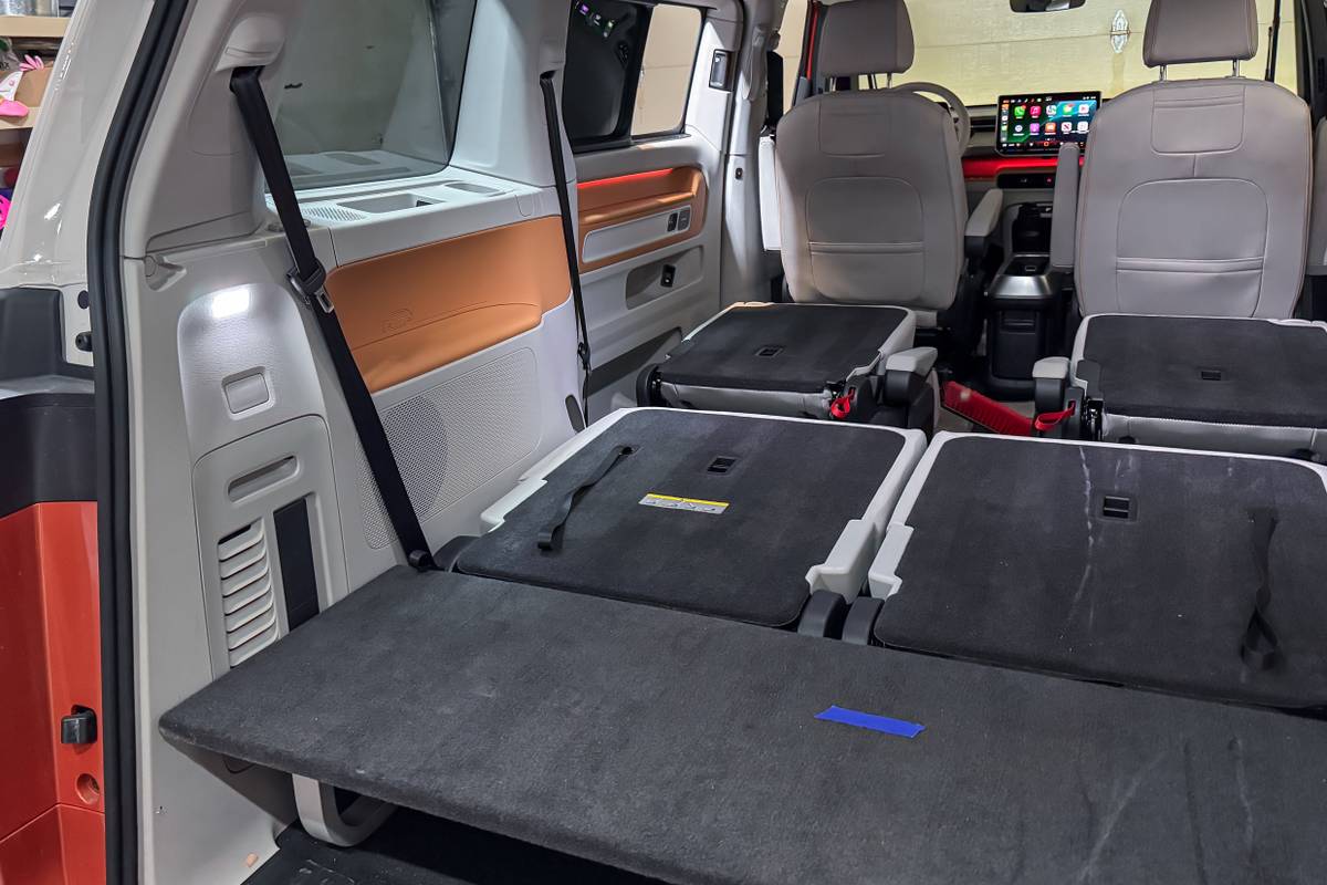 volkswagen id buzz pro s plus 2025 09 interior cargo jpg