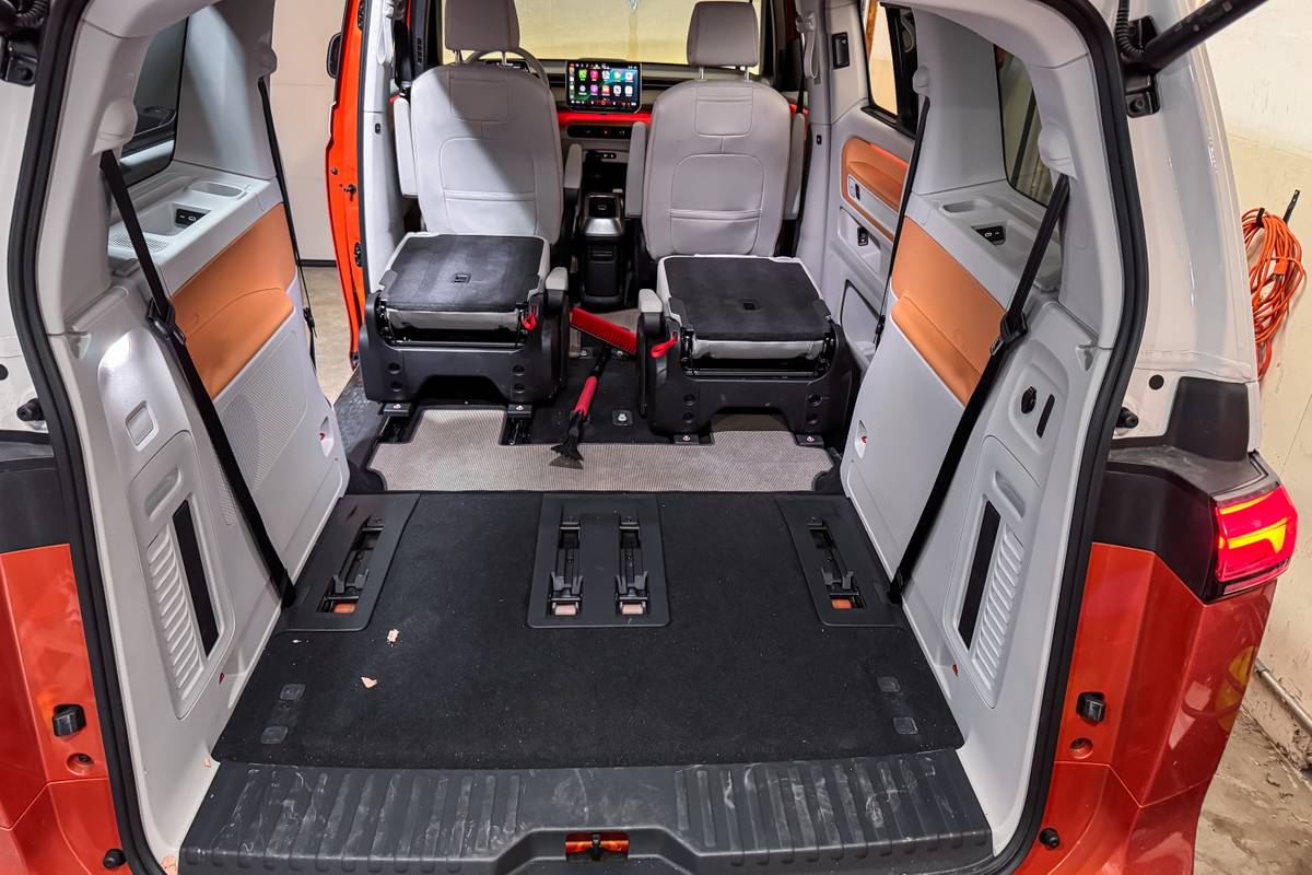 volkswagen id buzz pro s plus 2025 11 interior cargo jpg