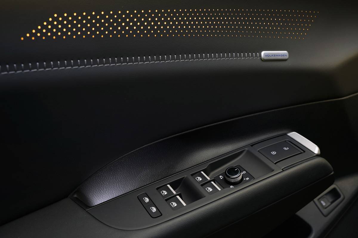 volkswagen id tiguan 2027 interior oem 08 jpg