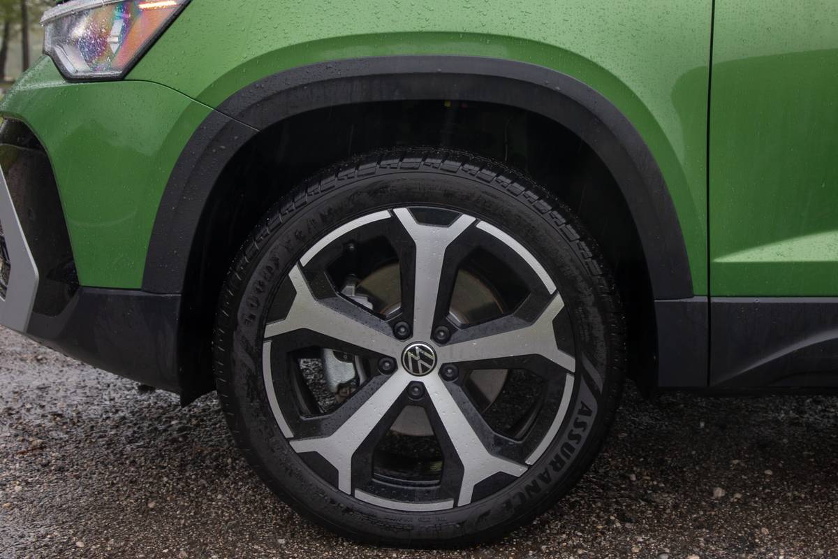 2025 Volkswagen Taos