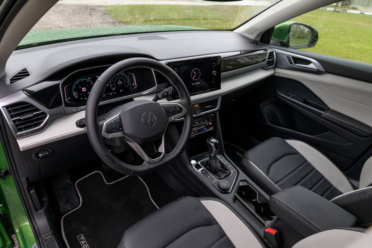2025 Volkswagen Taos