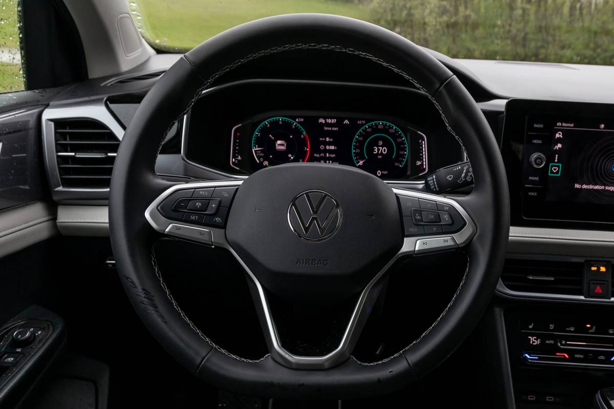 2025 Volkswagen Taos