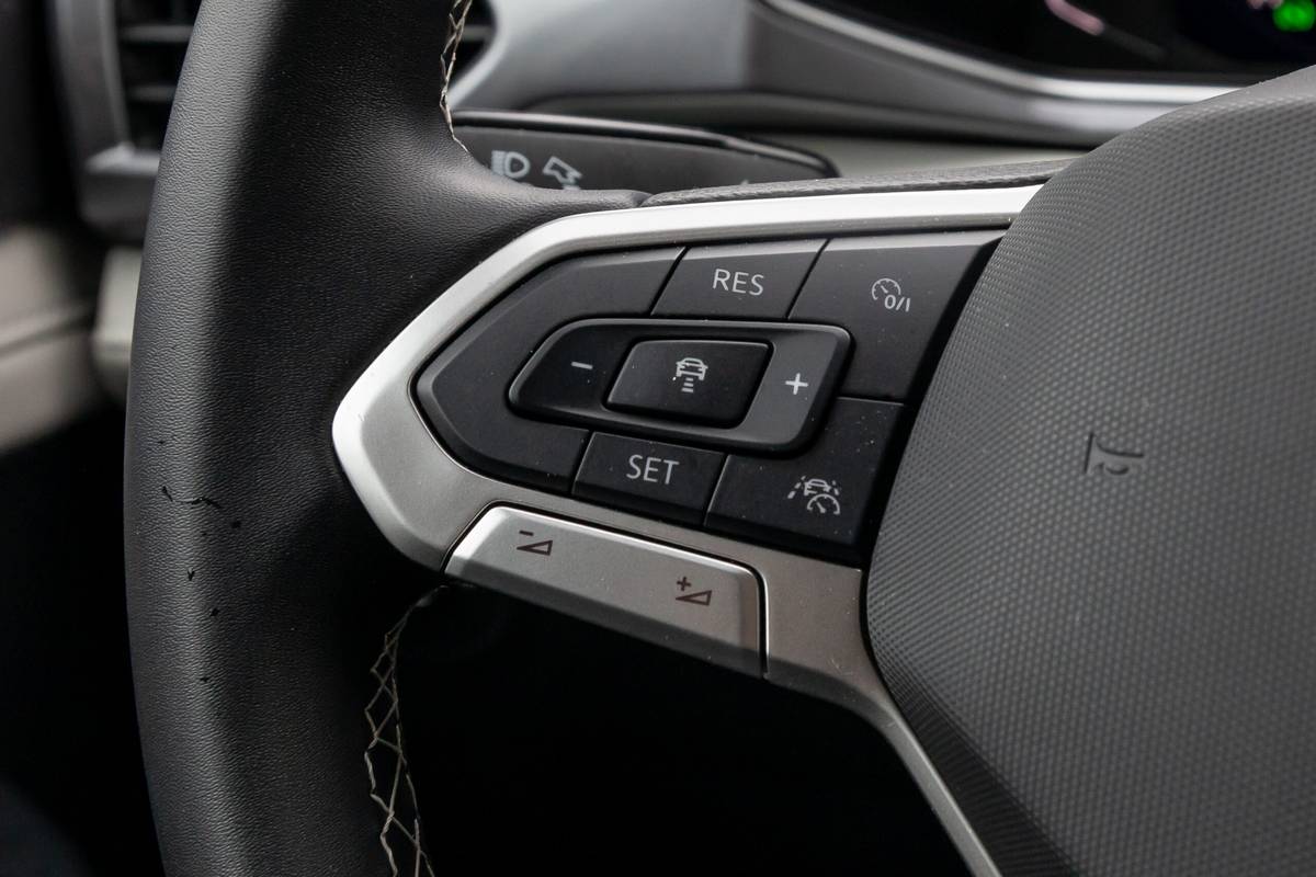 2025 Volkswagen Taos