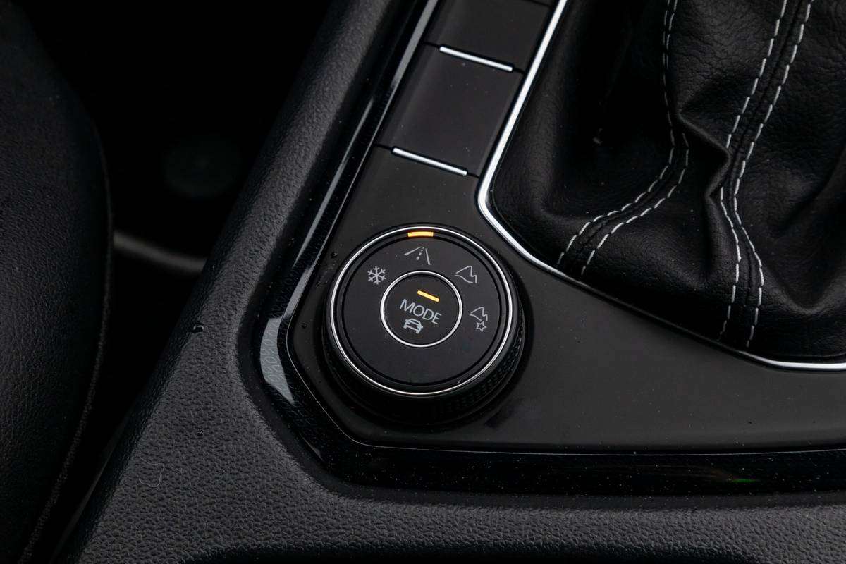 2025 Volkswagen Taos