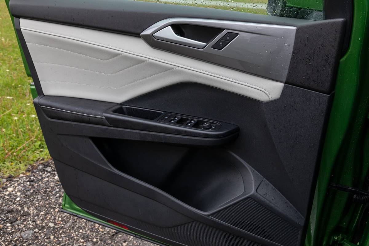 2025 Volkswagen Taos