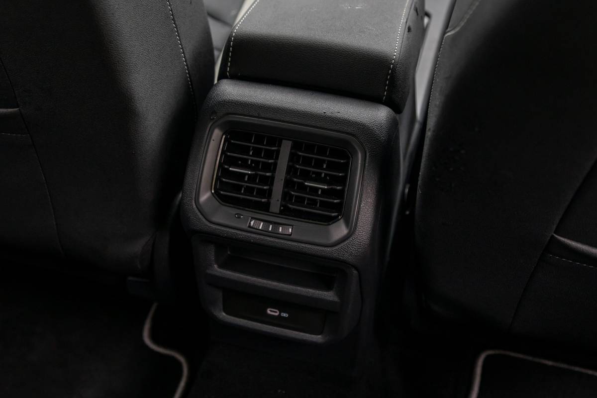 2025 Volkswagen Taos