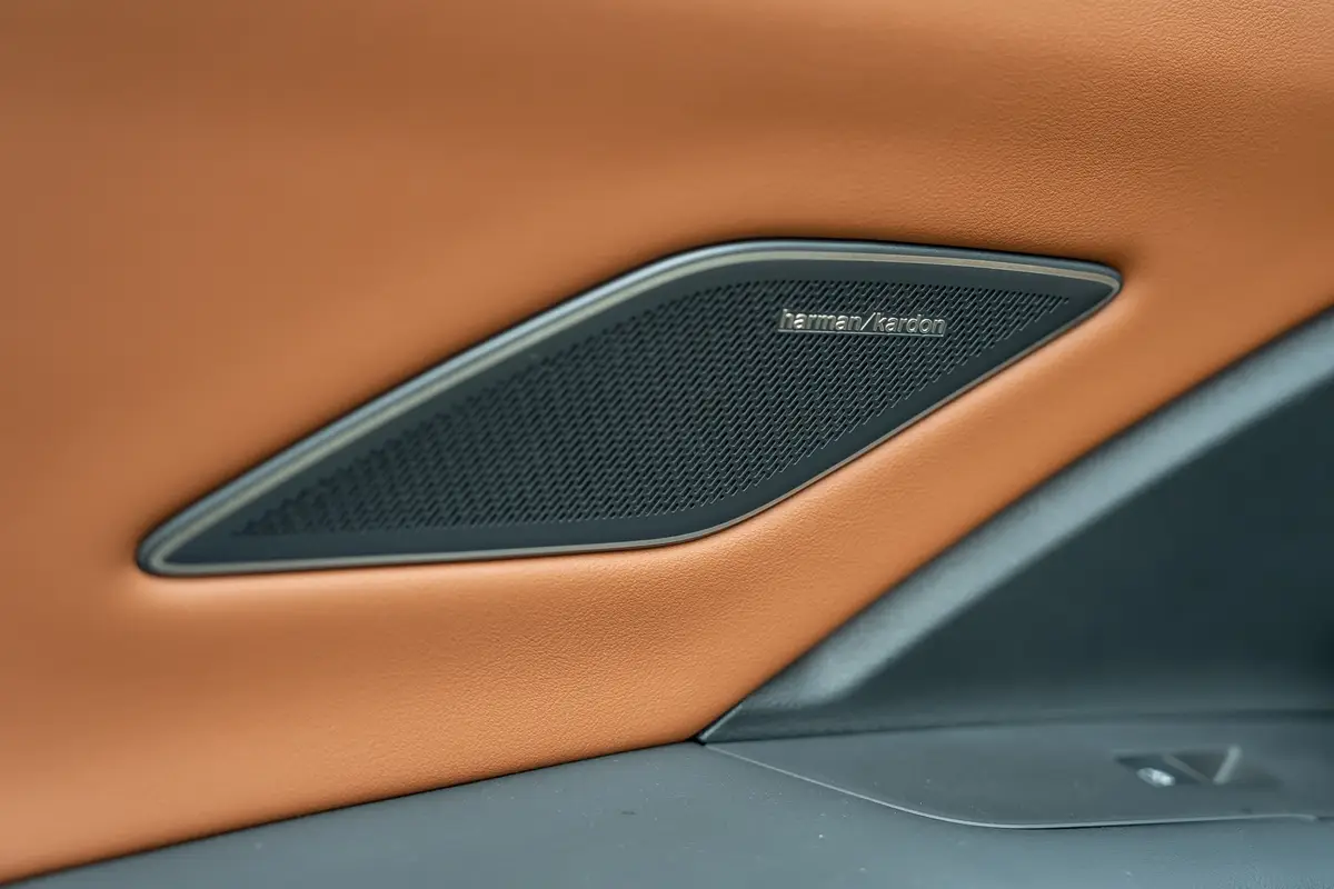 volkswagen tiguan 2025 28 interior backseat door jpg