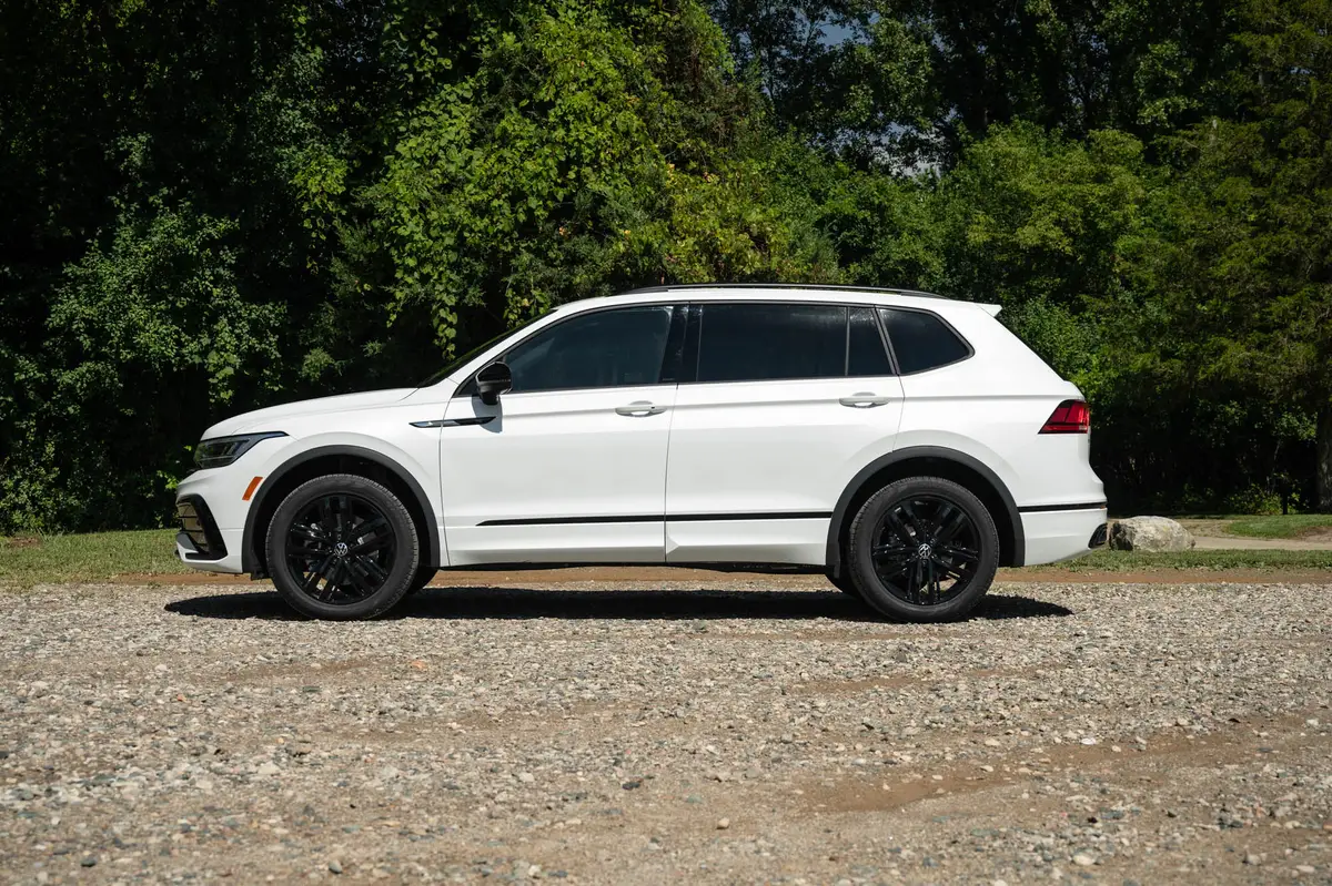 2022 Volkswagen Tiguan Review: How to Lose Friends Through Touch Controls