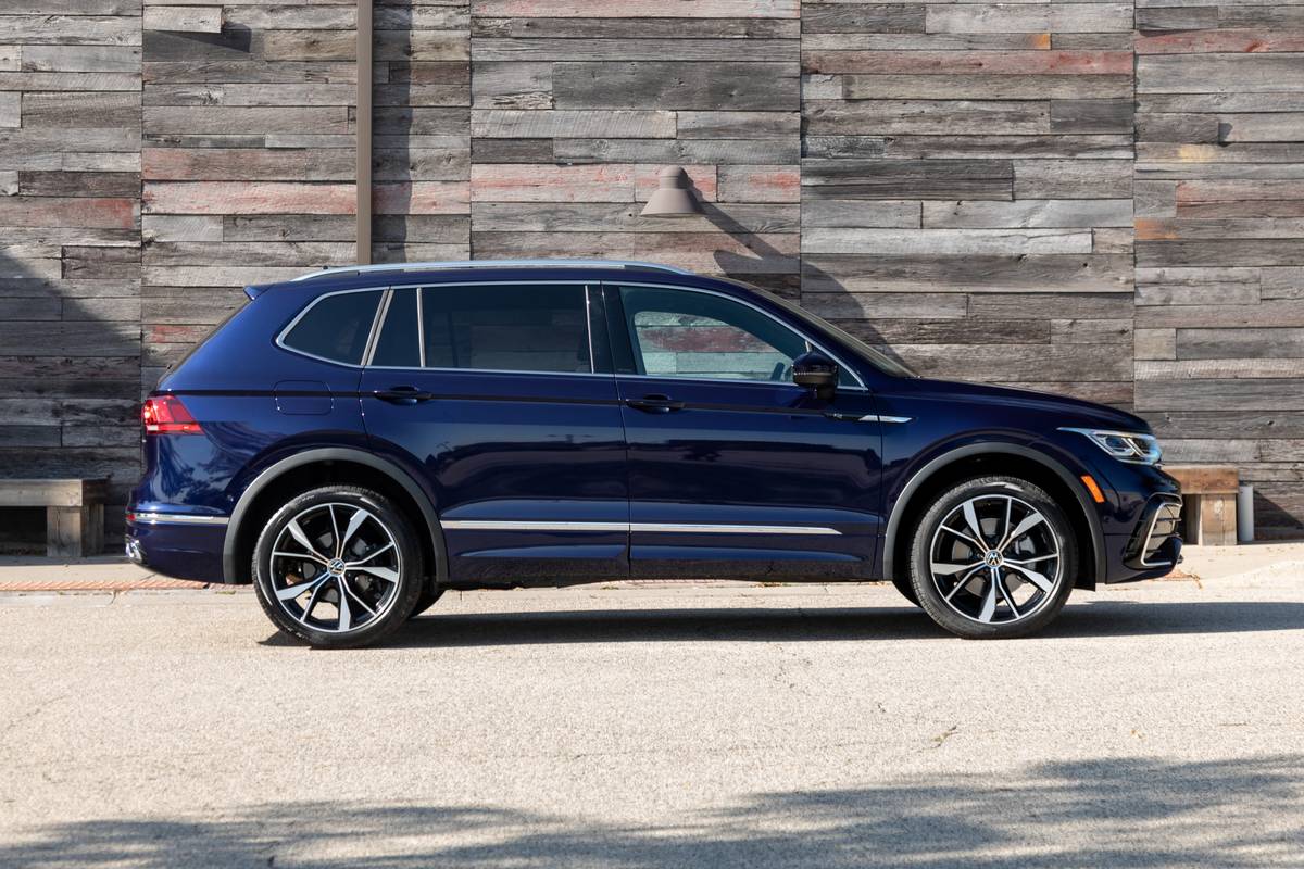 2022 Volkswagen Tiguan | Cars.com photo by Christian Lantry