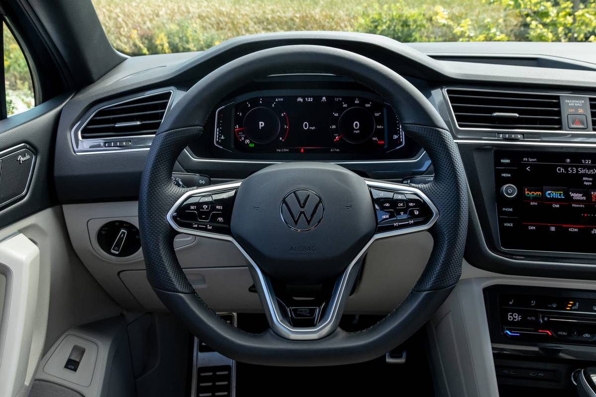 2022 Volkswagen Tiguan | Cars.com photo by Christian Lantry