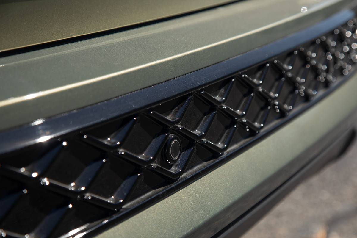 volkswagen tiguan sel r line turbo 2026 13 exterior rear detail scaled jpg