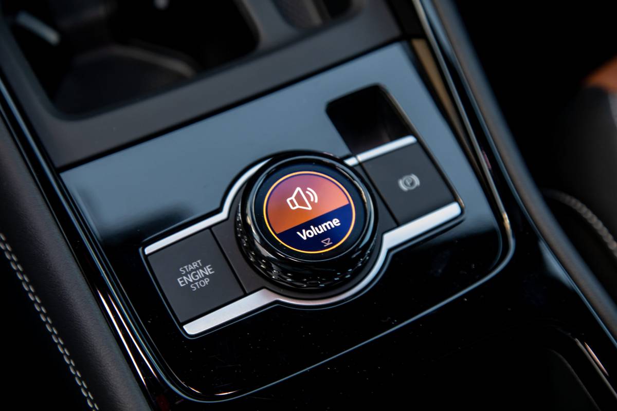 volkswagen tiguan sel r line turbo 2026 30 interior drive mode controls scaled jpg