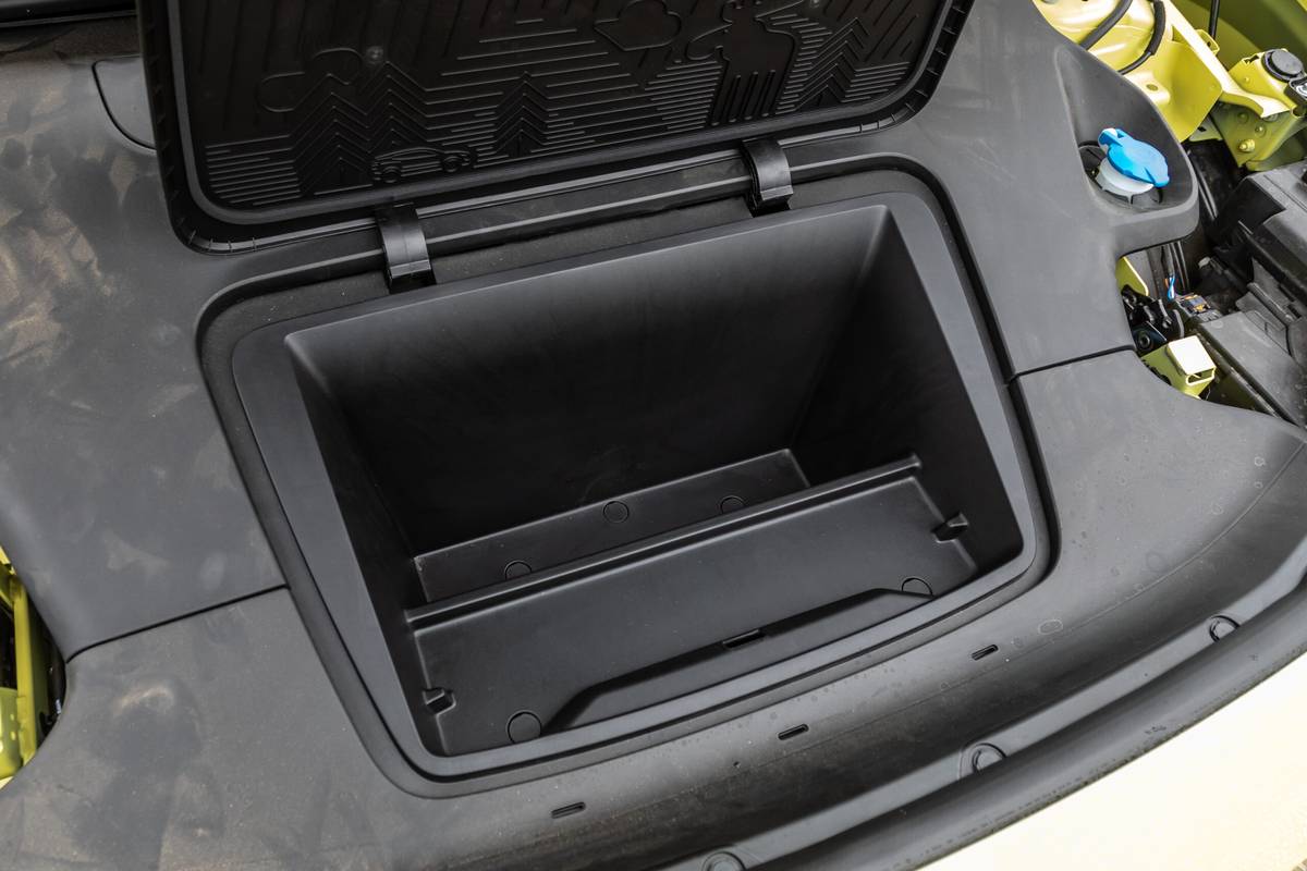 volvo ex30 2025 04 interior frunk scaled jpg