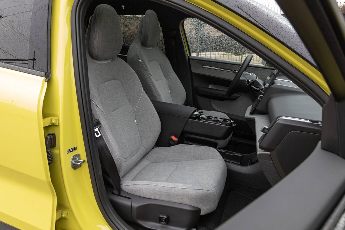 volvo ex30 2025 17 interior front row seat scaled jpg
