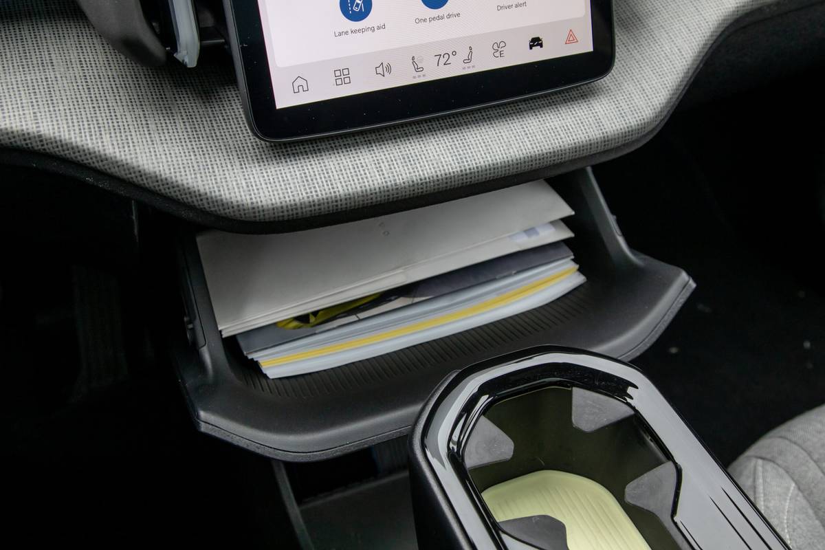 volvo ex30 2025 42 interior center console scaled jpg