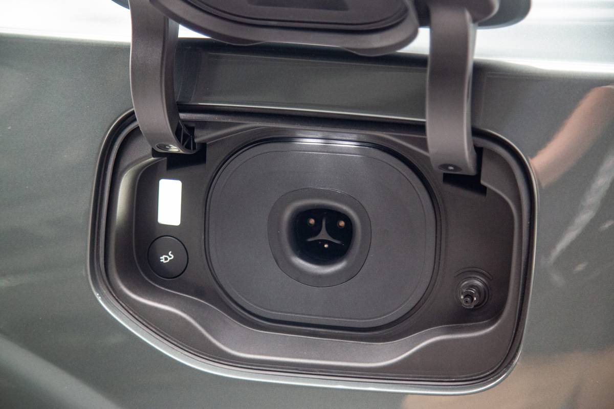 volvo ex60 2027 08 exterior charge port scaled jpg