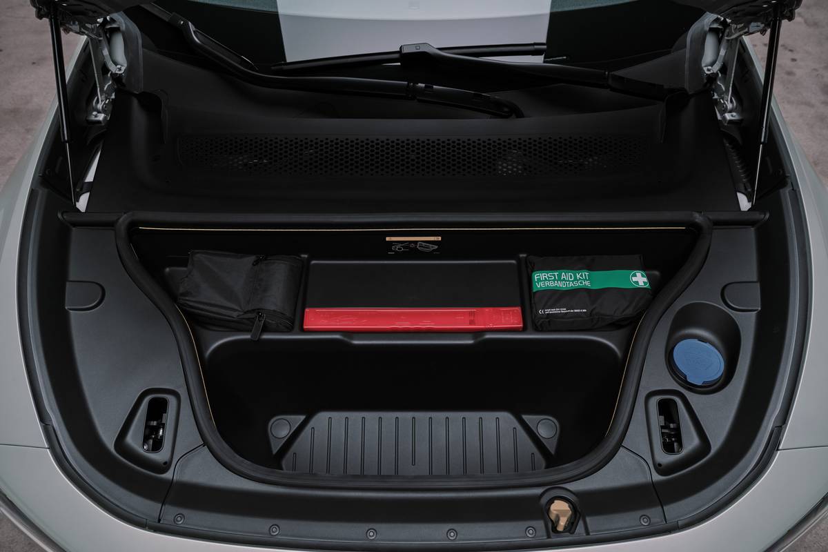 volvo ex60 2027 interior oem 18 jpg