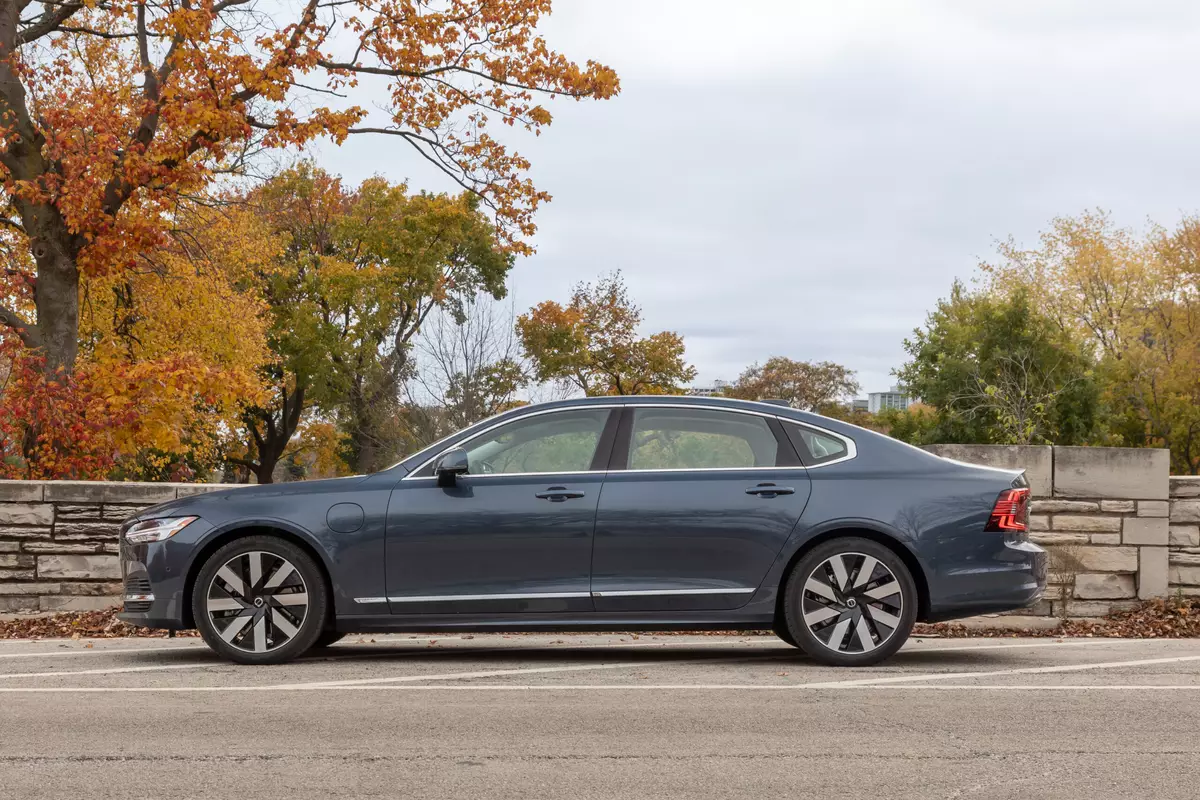 2024 Volvo S90 Recharge Review Minimalist Luxury, Electrified