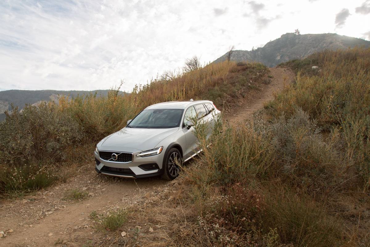 2020 Volvo V60 Cross Country driving on a dirt road