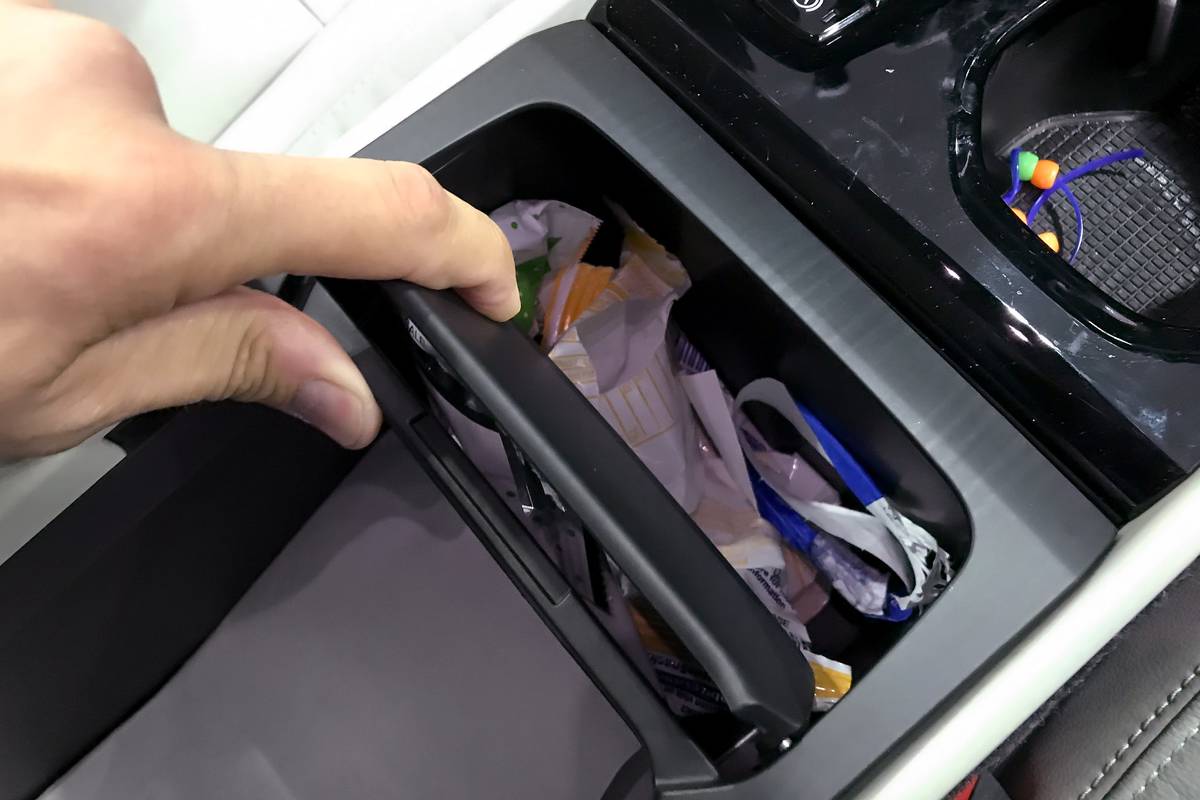 Cheap Car styling for volvo S90 V60 XC60 XC90 S60 V90 central control cup  holder storage box car | Joom
