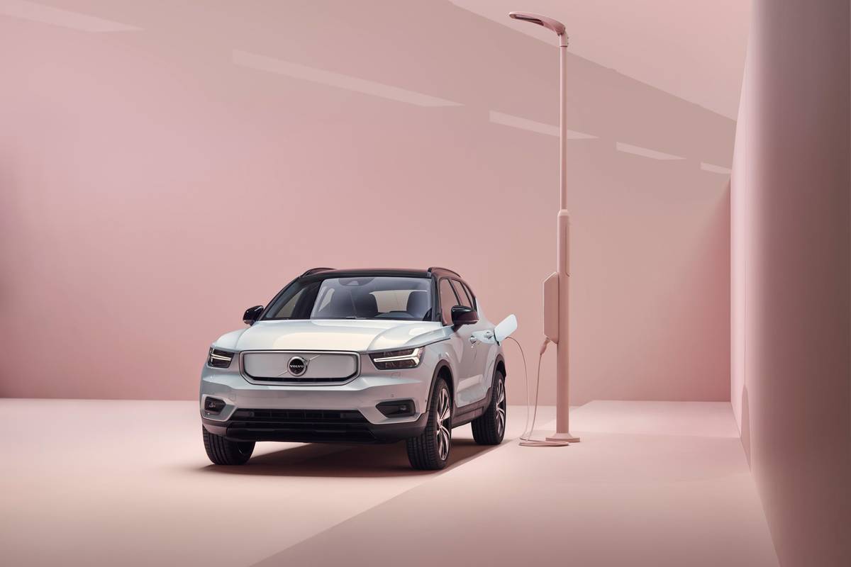 2021 Volvo XC40 Recharge | Manufacturer image