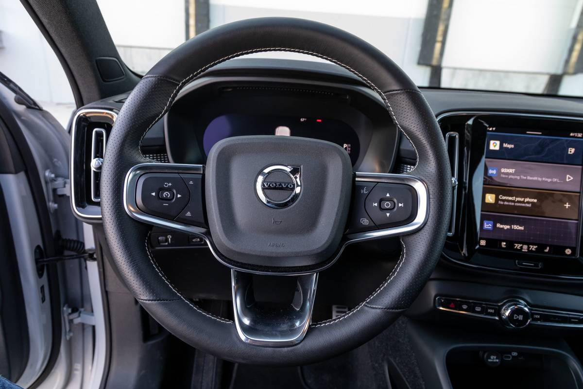 volvo xc40 recharge 2021 15 interior steering wheel suv scaled jpg