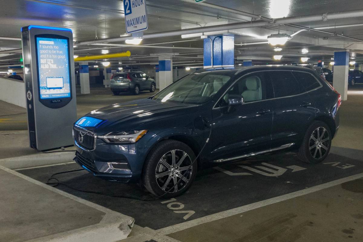 The Volvo XC60 Recharge benefits from bigger hybrid battery