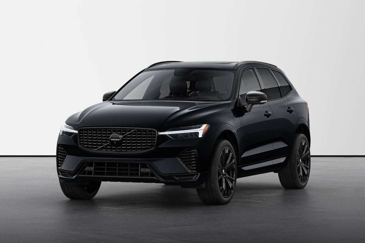 Fade to Black 2024 Volvo XC60 Goes Dark With Black Edition