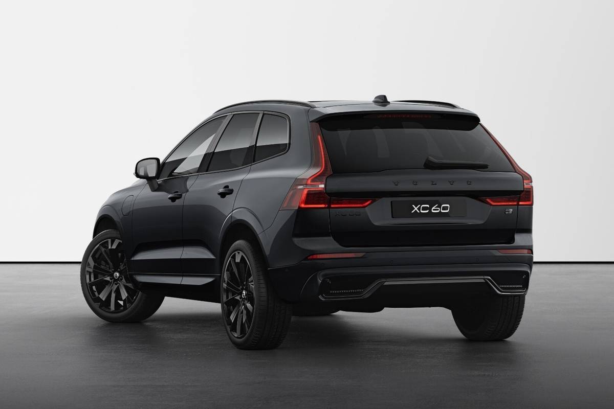 Fade to Black 2024 Volvo XC60 Goes Dark With Black Edition