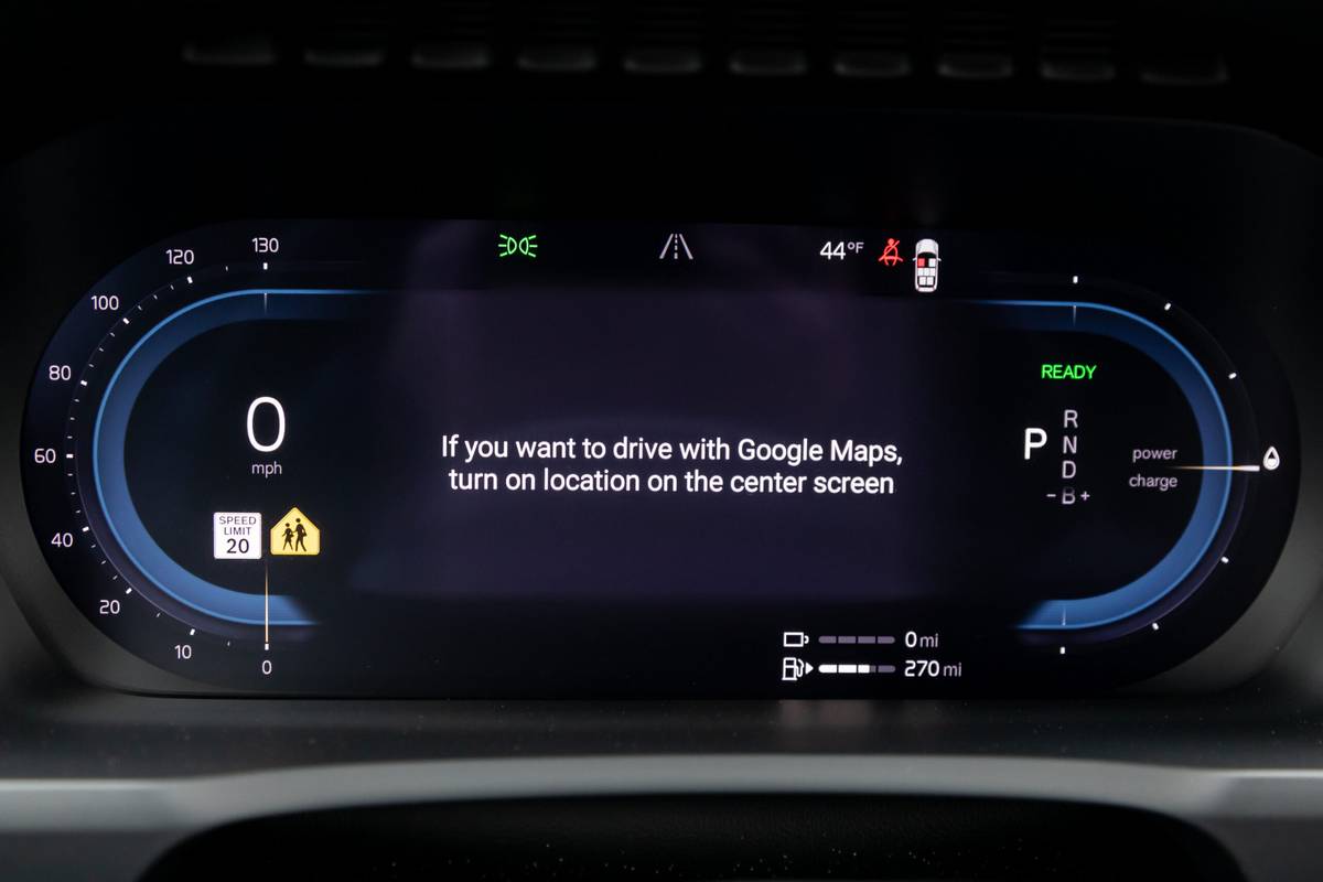 volvo xc90 hybrid 2025 25 interior instrument panel scaled jpg
