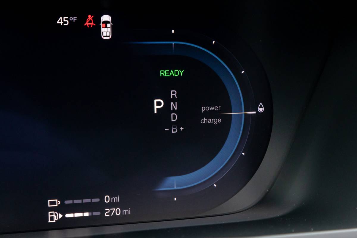 volvo xc90 hybrid 2025 26 interior instrument panel scaled jpg
