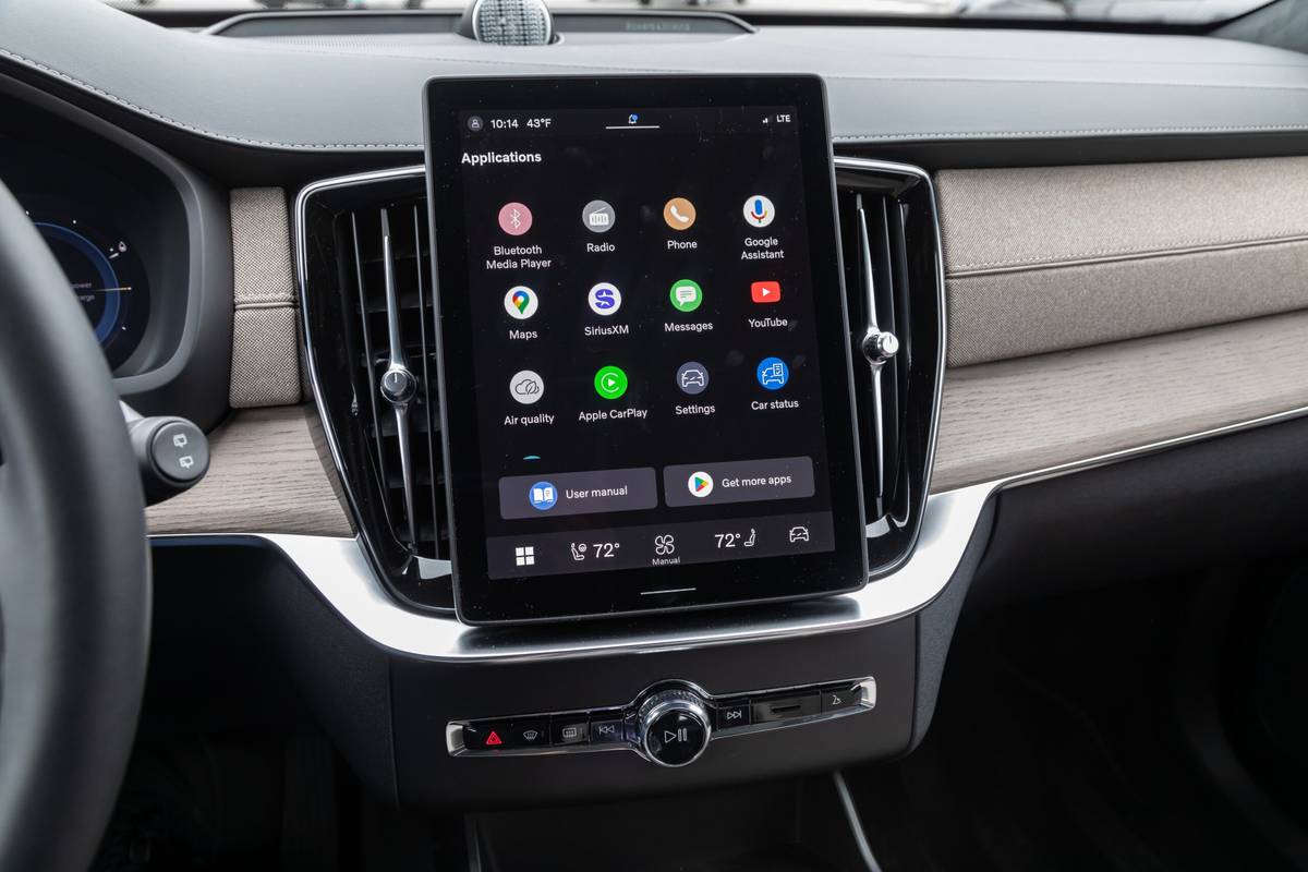 volvo xc90 hybrid 2025 31 interior center stack display scaled jpg